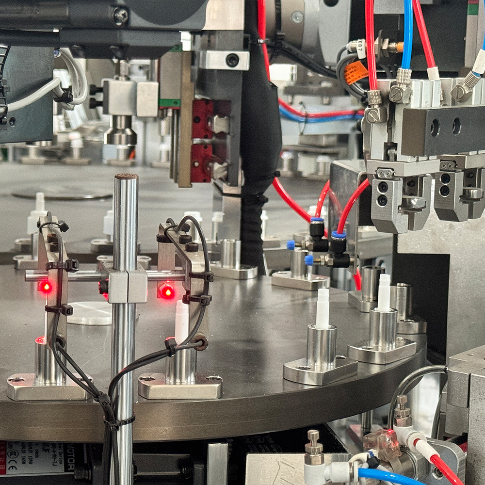 WETWO cosmetic packaging supplier